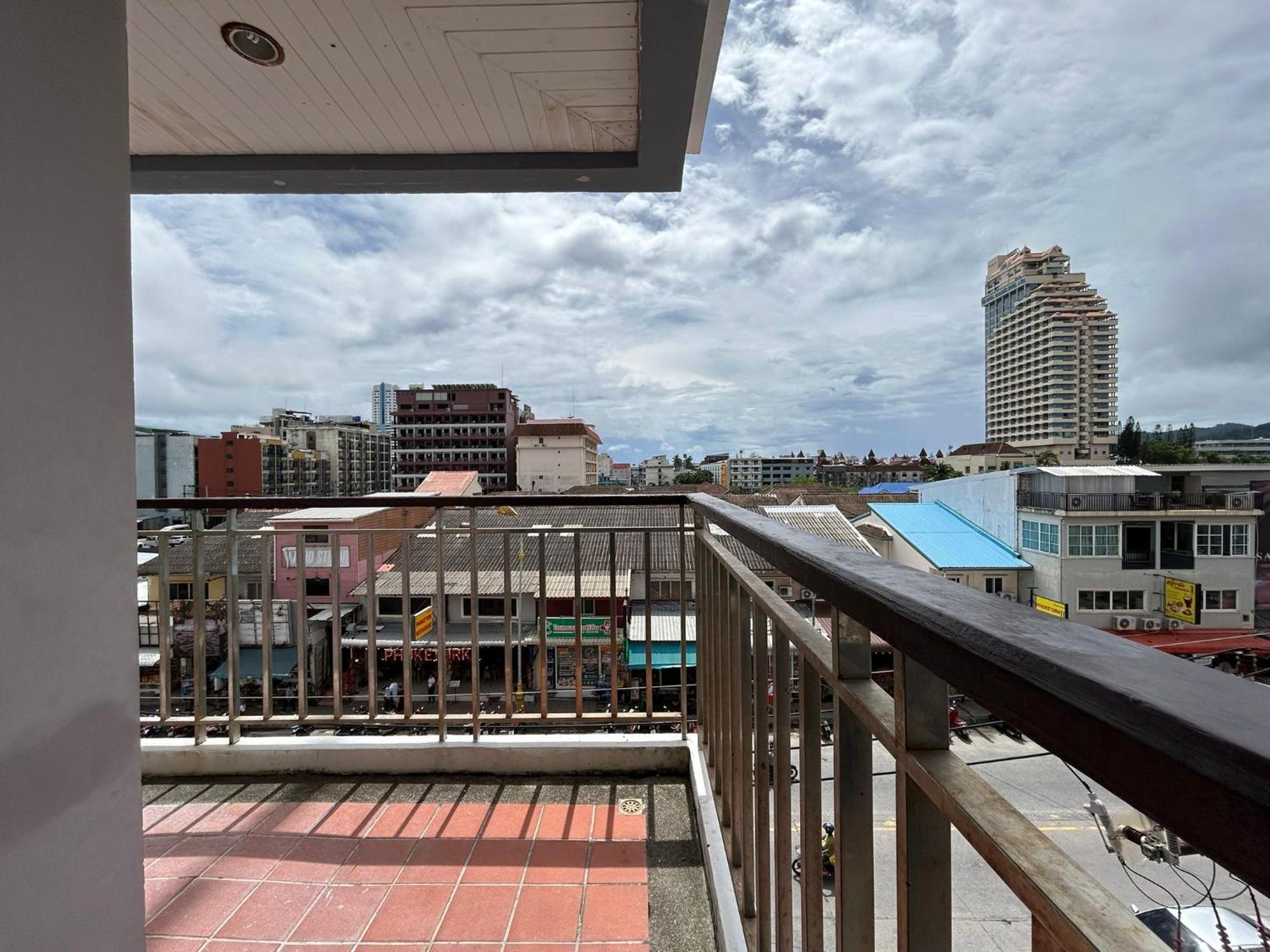 Cocoon Apk & होटल Patong